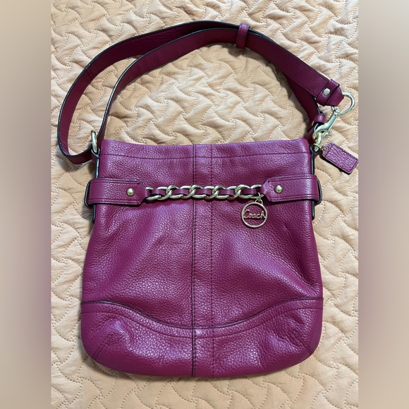 Hot pink leather coach handbag. Great condition - Picture 1 of 6